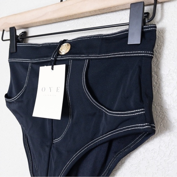 Black Button-Detail Bikini Set - Picture 5 of 7